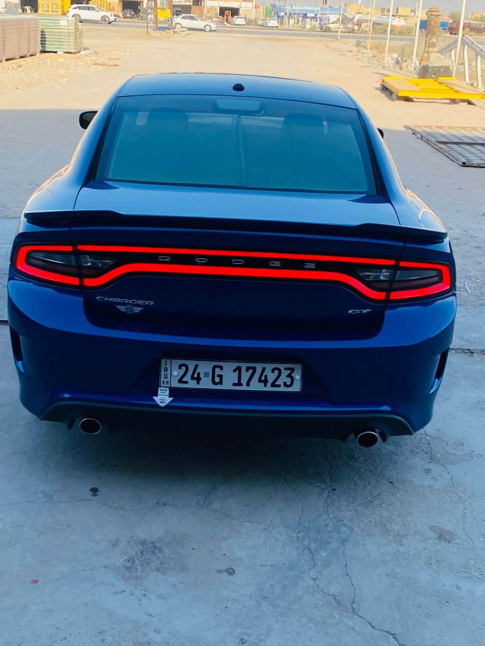 جارجر  جيتي GT  موديل 2021 ( خـليـجـي )
(شركه هارلم ) لون جويتي المميز 
  فول  مواصفات 
(كفاله  عامة من  صبغ  تبديل و الفتح و الباردفقط زلغ زغير باب سايق ) 
سياره جديده اي نقص ما بيهه ابد 📍❤️
داخلها لون ابيض
(سيارة  ماشية 29 الف ميل)
سياره جديده بمعنى الكلمه
رقم  دهوك  بأسمي
المحرك : V6.  3.6L .
المواصفات :
* جناح خلفي بلادي
* ويل قياس 20 انچ  بلادي تخم تاير جديد
* ستيرن رياضي . 
مقاعد رياضية جلد   حضن
* كشافات الضباب زنون . 
* المصابيح الأمامية مع LED . 
* حساسات . 
* شاشه كبيرة مع نظام ملاحة نفكيشن GPS .
* الشاشة مع اوپشنات SRT . 
* سستم صوت الپاين .
* فتحت سقف (سلايد) . 
* مقاعد أمامية كهربائية عدد 1 
* تشغيل عن بعد . 
* محدد سرعة . 
* تلفون بلوتوث . 
* كاميرا خلفية .
* مرايا متحسسة للاضاءة العالية .
* كير شفتر بالستيرن . 
* دخول ذكي (بصمة) .

(مكفوله  من الصبغ والتبديل   وكاله هارلم )
السعر290  بيهه مجال 
*العنوان: ناصريه الشطره
رقم الهاتف:***********
@إشارة
