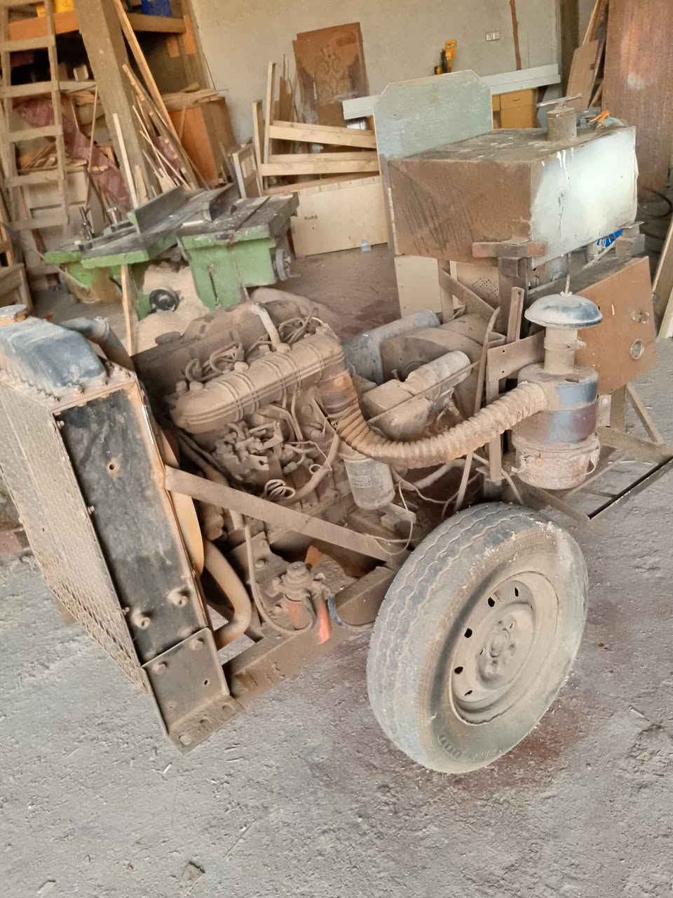 مولدة محرك كيا فحل 3600 للبيع بسعر مناسب جداً شغالة 
مكاني كربلاء الهندية للاستفسار *********** بغداد, العراق
