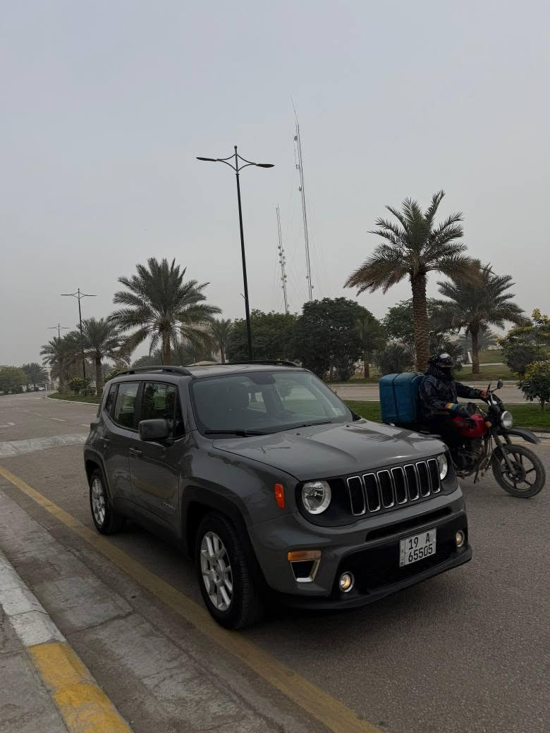 جيب رنجيد ٢٠٢٠ رقم كربلاء لون اسمنتي ماشيه ٦٥ الف ميل 
السياره جاهزه من كلشي ضرره جاملغ بارد وبنيد سطحي بدون ضرر داخلي للتواصل واتس اب فقط 
*********** كربلاء, العراق
