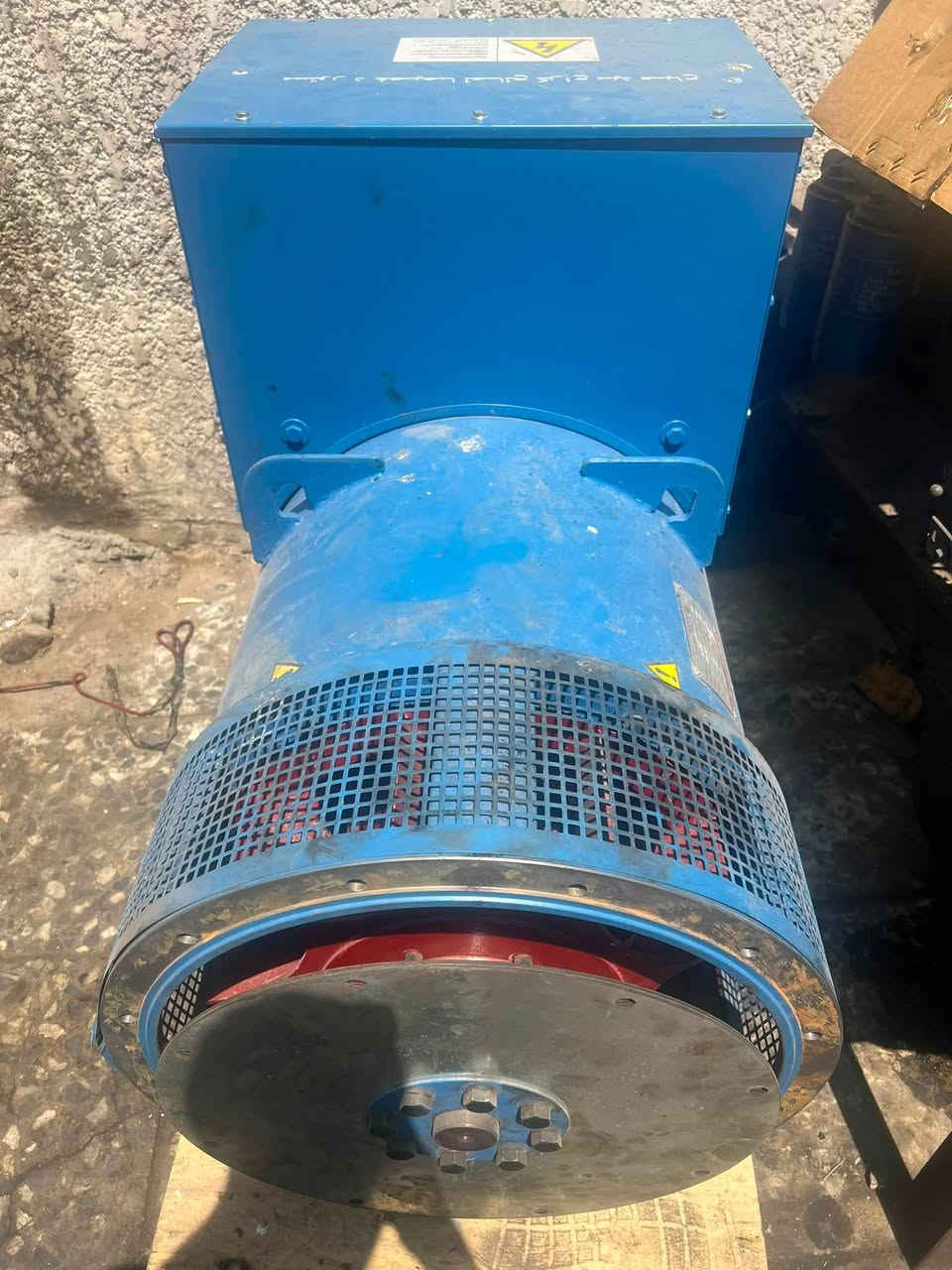 توليد 250KVA جديد بعدة بصندوك
للبيع ***********
