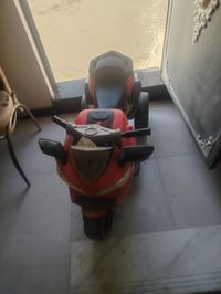 أغراض للبيع كل واحد وسعره دراجه أطفال /ميز طعام كامل ٦ كراسي/ ميزان / ...