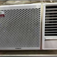 مكيف توسوت  نضيف جدا استخدام موسم واحد السعر 320 الف 07716702520