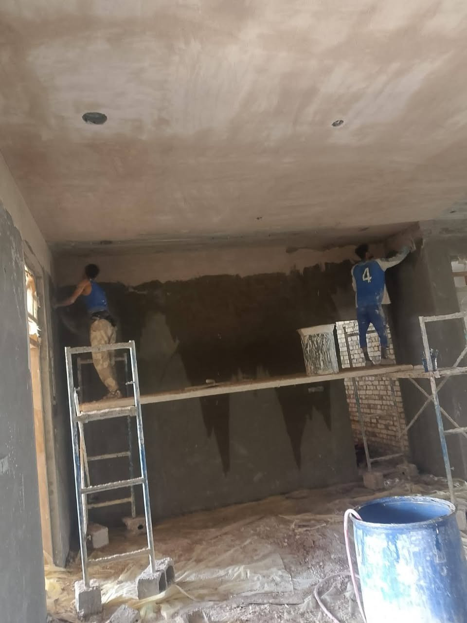 لباخ متفرغ حالين /***********
جص وسمنت وبوررك/5.5
