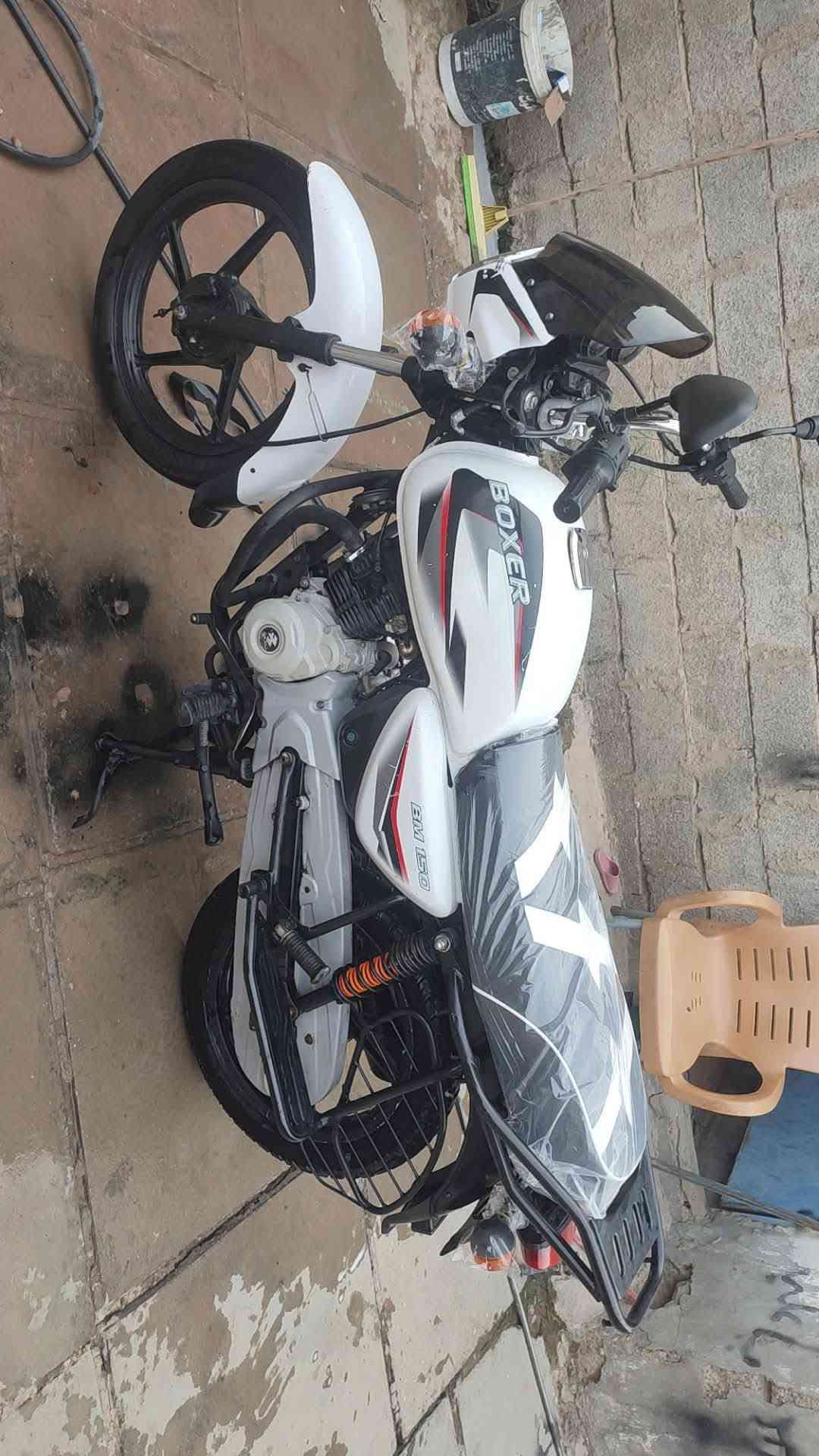 سلام عليكم دراجه لبيع مديل 22طالعه ب 23اوراق اصولي مكفوله كفاله عامه لا تنقيص ولا تبخير ما متواجد ع فيس اتصل ع رقم***********
