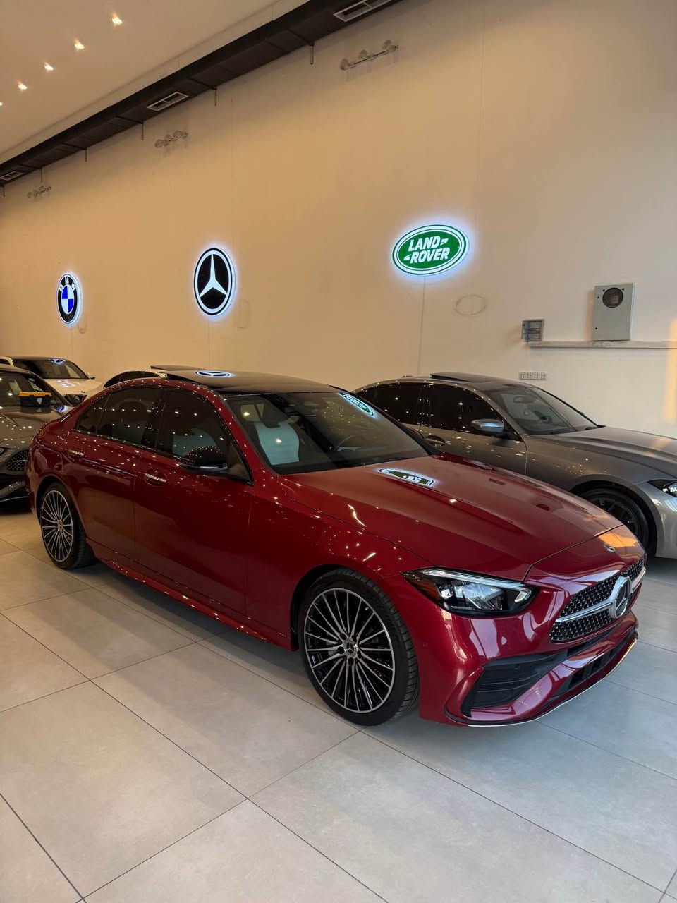 Mercedes Benz C300 
موديل..٢٠٢٤ 
ماشي سيارة..١٤,٠٠٠ ميل
سارة وارد امريكي صندوق كلير نوص جاملغ صبغ سياره بيلاد AMG سياره كلش جديد ماكو اي مصرف سياره ره قم كاتي مكان سياره اربيل 
💸💸💸385$💸💸💸
📲*********** أربيل, العراق
