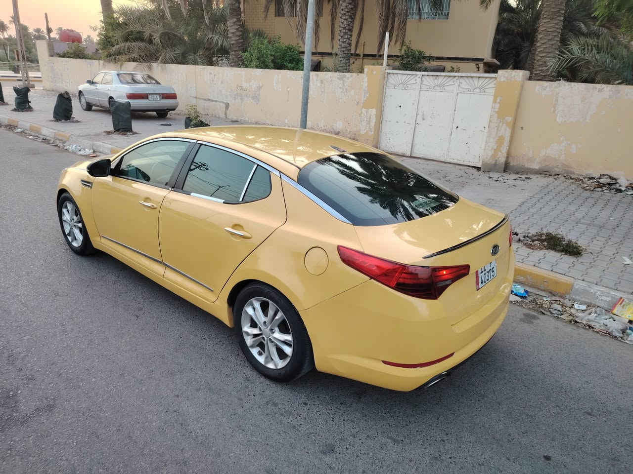 اوبتما موديل 2012 وارد امريكي حادثها طخه بل جاملغ الخلفي بدون دواخل خفيفه جداً 
مكينه 2400 مكفوله 
كير مكينه حداديه تخم تاير تبريد كفاله 
لغود شواصي برانكيتات كفاله 
تبريد انجماد ثلج +تدفئه تحكم شتيرن كامره +مثبت سرعه شاشه تاب مضخم صوت 
خط وبحث مصفر جوال رقم بغداد نكليزي هزه جديده سنويه لـ29
لايت زنون صبغه وحده كهربائيات كلها شغاله مرايات شفط 

مكينه مكفوله من الصوت والتبخير وصوت رواجز 

شرط السياره احلى من صور بهواي جديده مال جناي 

السعر 83 وبيها مجال بسيط 
العنوان واسط 

‭***********
