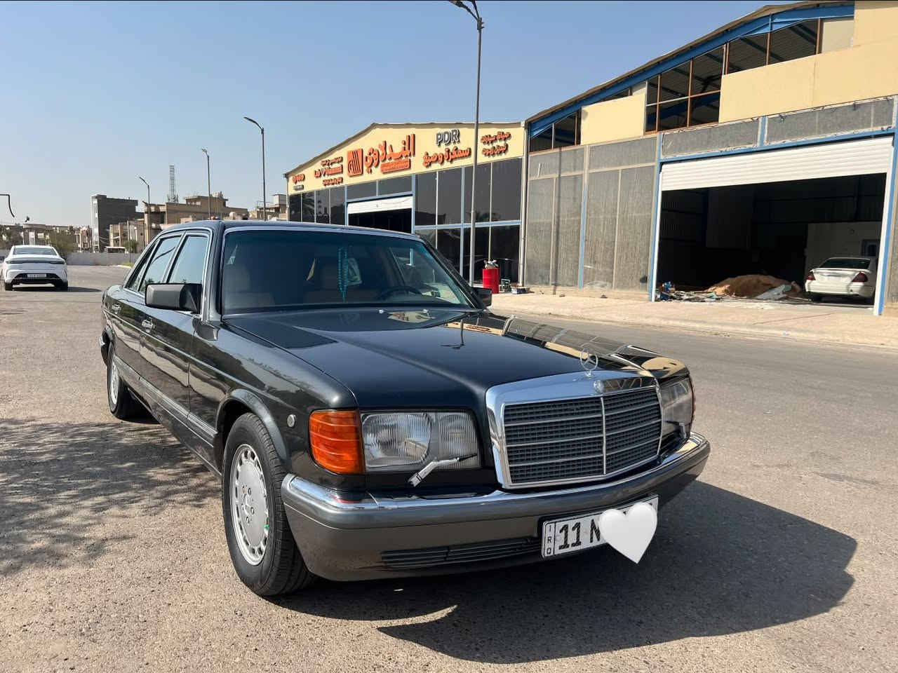 سلام عليكم مارسدس جامبو 1990
560SEL

جديده سيارة مكفوله من الضربه والتبديل صبغ جماليه بدون معجون كير ومكينه مكفولات داخل جديد كهربائيات تبريد ثلج تحويل ثاني يوم باسمي مكاني شارع فلسطين هذا رقمي *********** اتصل وادلل
