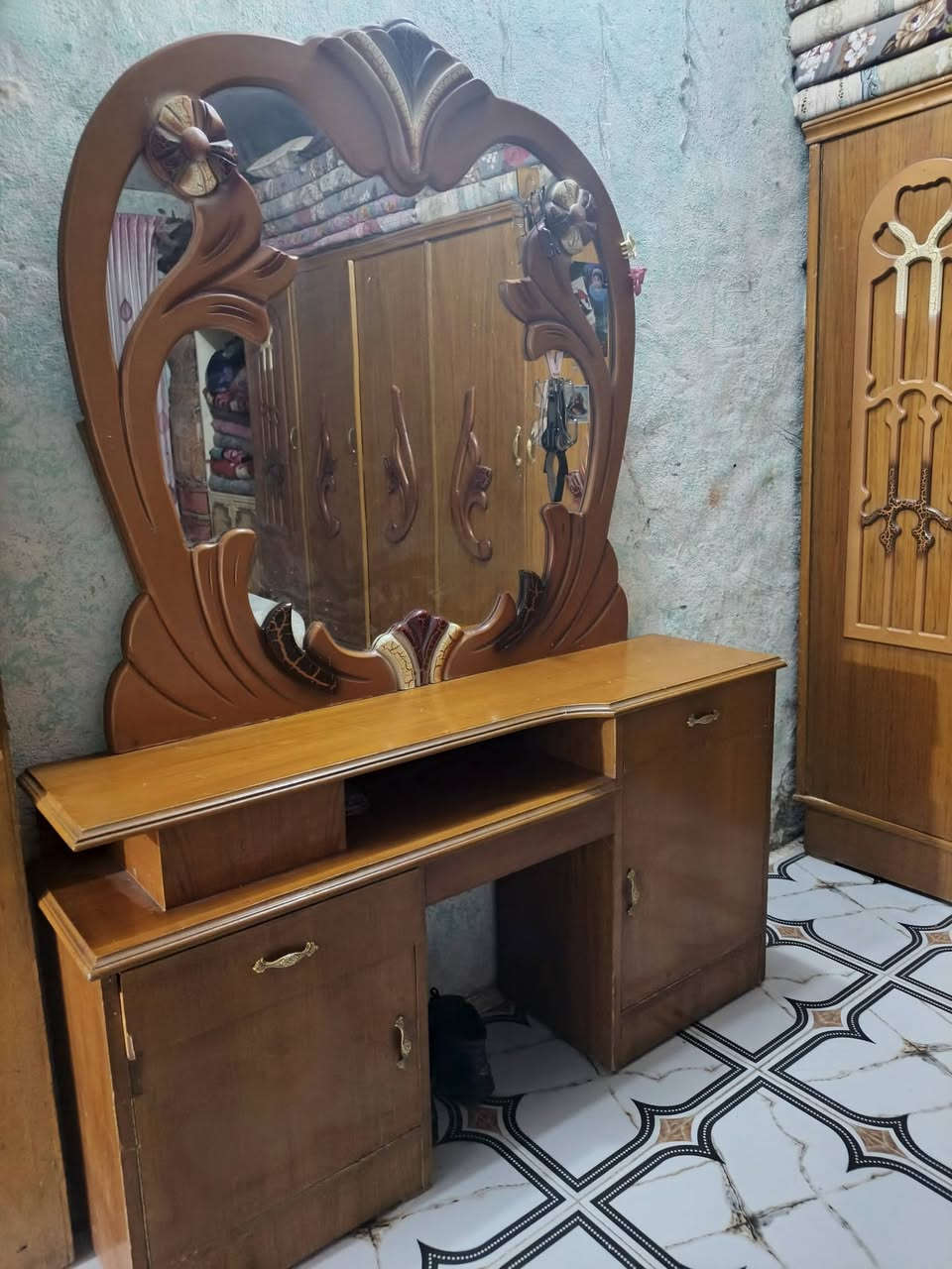 غرفه للبيع • غرفه اخشاب • استفسار