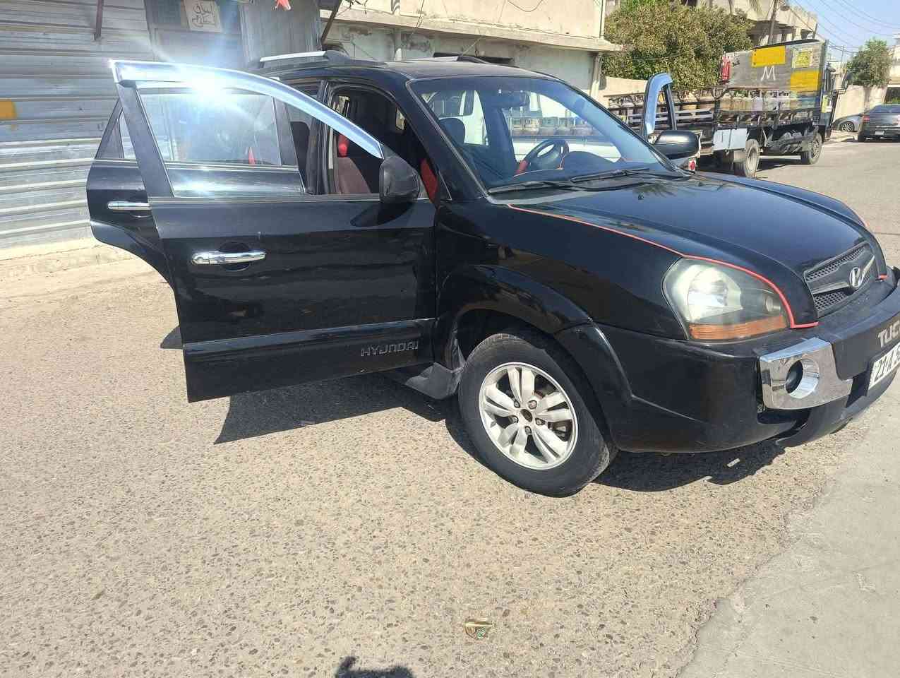 سلام عليكم هونداي موديل ٢٠١٠ باسمي دفتر بنزين بي سنوية جديد ما بي حادث سعر ١١٠$ بي مجال كير ومحرك بشرط سيارة جاهز مال البيت رقم الهاتف *********** ابو اسماء اني مكلف بنشر شراي يخابر عنوان كركوك حي
