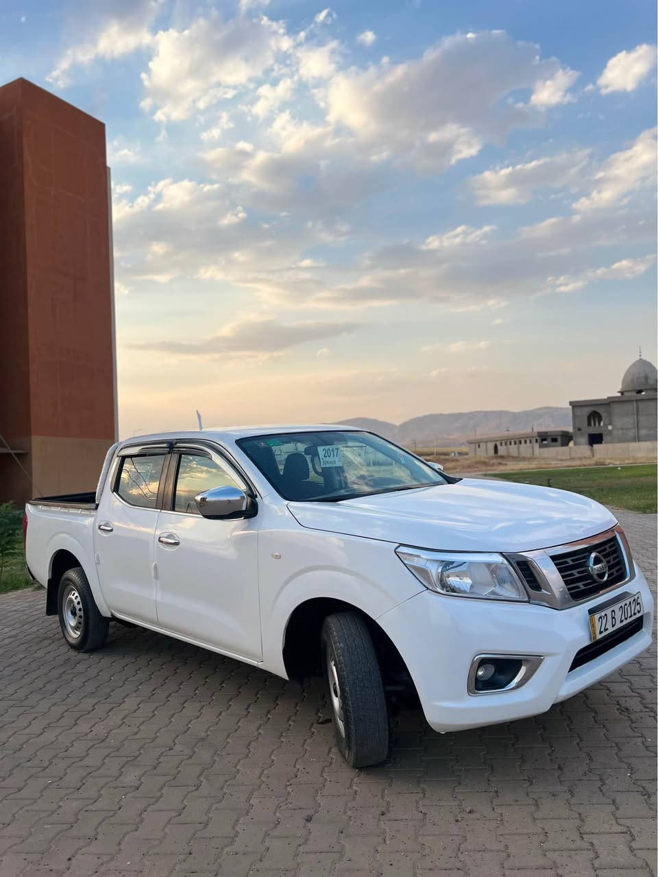 NiSSAN  NAVARA SE 2017 غاز بنزين  
بس بولند تبديل شريكه 
غاز بنزين شرط
بي دعم بي ليدانً
گئر مكينه شه رت 
تحويل وكاله شه رت 
جار تا جديد  
رقم سنوي جديد
سعر فول فول مناسب
*********** أربيل, العراق
