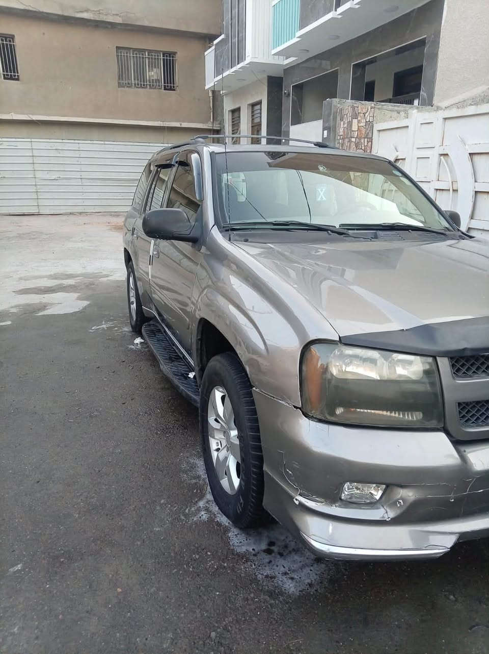 سلام عليكم سياره شوفرليت بلايزر موديل 2008 السياره مكفولة ما عده الجاملغ الخلفي صفحت الصدر صبغ فقط ،  كير مكينه كفاله ، كشن السايق كهربائي ⚡️ السياره حلوه وجاهزه من كلشي رقم اربيل السعر 100وبيها مجال .
الاستفسار: ***********
الاستفسار:***********
الموقع بغداد

