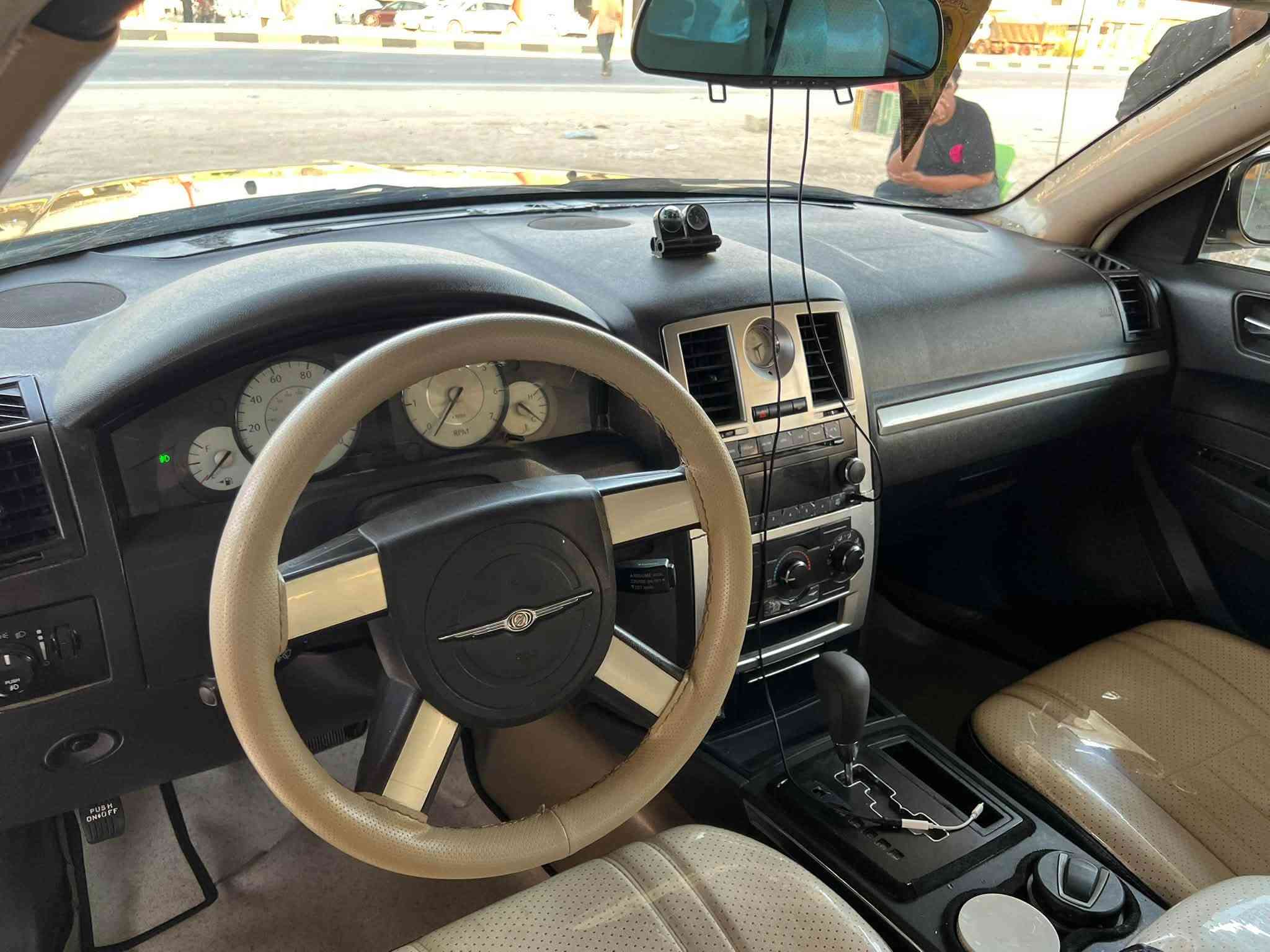 سلام عليكم اوباما مديل 2010 رقم بابل بيه جاملغ امامي تبديل فقط محرك 3500 جاهزه سياره كبل لشغل مدوشه عام جلاتين محرك كير وحداده وتبريد وتخم تاير وكهربائيات كله جديد دينار ماتصرف عليه سعر 105 وبيه مجال مكاني ناصريه مركز شراي يتصل ***********
