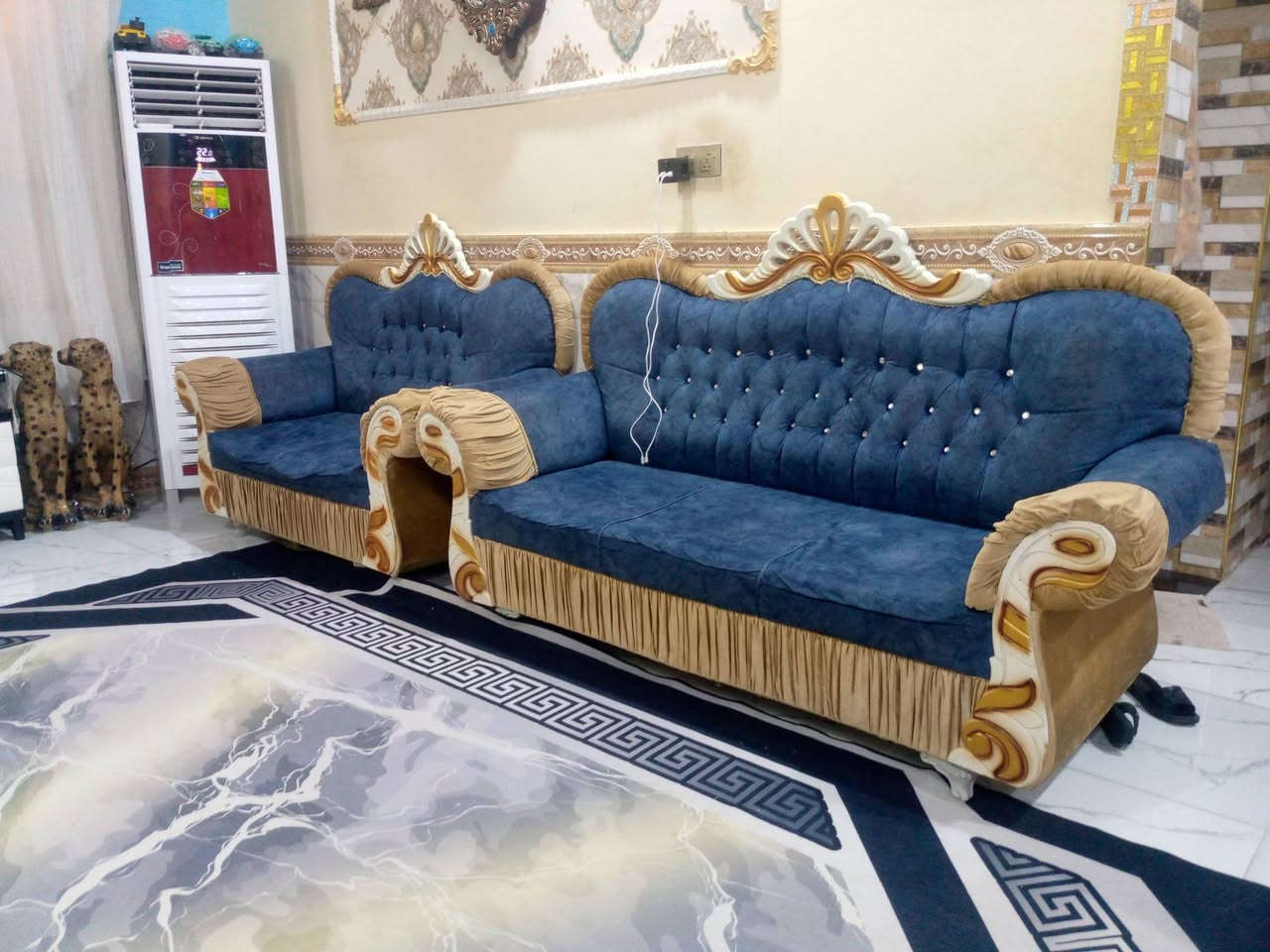 السلام عليكم قنفات البيع 6 قطع 2 كبيرات 2 مكسورات (الستفسار ***********)
