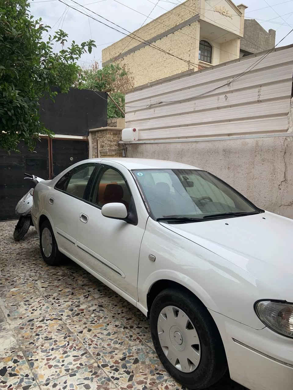 صني • ٢٠٠٧ • أبيض