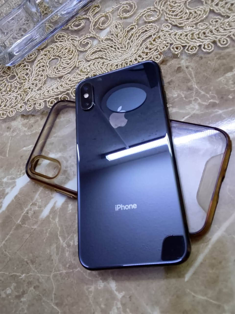 سلام عليكم جهاز آيفون للبيع أيفون اكس S
تلفون ن ضيف مامفتوح مامبدل بي آي شي كلشي بي شغال فيس ايدي شغال بطاريه 79تلفون ع فحص وضمان من باب لبيت العنوان بغداد الرقم الشراي يتصل***********)السعر 170وبي مجال

نص مكتوب في الصور:
- حول رجوع الاسم iPhone إصدار iOS 18.7.10 اسم الطراز iPhone Xs رقم الطراز MTE02J/A الرقم التسلسلي DNPXFJC8KPGG انتهت صلاحية التغطية القطع وسجل تاريخ الخدمة الأغاني 0 الفيديوهات 484 الصور 304 التطبيقات 21 السعة 256 غ.ب.
- 3:30
- البطارية
- حالة البطارية والشحن
- رسالة مهمة حول البطارية
- حالة بطاريتك متدنية جدا. يمكن أن يبدل أحد مزودي خدمة Apple المعمدين البطارية لاستعادة الأداء والطاقة القصويين.
- العثور على خيارات الخدمة...
- الحد الأقصى للقدرة
- 79%
- هذا قياس لقدرة البطارية مقارنة بقدرتها عندما كانت جديدة. قد تتسبب القدرة المنخفضة بتقليل ساعات الاستخدام بين عملية الشحن والأخرى.
- أقصى قدرة للأداء
- تدعم بطاريتك حاليا الأداء القياسي في وقت الذروة.
- شحن البطارية المحسن
- للحد من استنزاف عمر البطارية، يتعلم الـ iPhone من عادات الشحن اليومية، بحيث ينتظر ولا يتجاوز 80% حتى يحين موعد حاجتك إلى استخدامه.
- 3:30 55 رجوع حول الاسم iPhone إصدار iOS 18.7.10 اسم الطراز iPhone Xs رقم الطراز MTE02J/A الرقم التسلسلي DNPXFJC8KPGG انتهت صلاحية التغطية القطع وسجل تاريخ الخدمة الأغاني 0 الفيديوهات 483 الصور 293 التطبيقات 21 السعة 256 غ.ب.