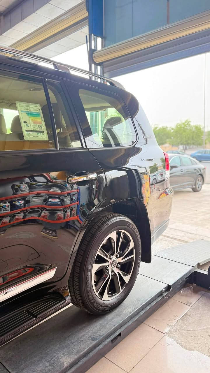 السلام عليكم.
للبيع أو مراوس ب٢٢ فئةال vx   ميهم ٢٢ أو ٢٣ لون أبيض حصراً 

  (اللهم صلِ على محمد وآل محمد )🙏
للبيع تويوتا لاند كروز G.X.R موديل2021 فئة كراند تورنك V6 4000  السياره رقم سليمانيه ب اسمي الرقم الجديد ماشيه 60🥇الف حقيقي.(السياره مال جناي ) 
مواصفات السيارة.✅
*فتحة💎 * . كراسي كهرباء*.كشنات جلد . * شاشات كبيرة بلاد ام الترحيب .*حساس امامي خلفي* . جنطة كهربائيه .*تحكم ستيرن جهتين .* مري شفط .وقلاب عند الرجوع إلى الخلف * تشغيل عن بعد .* اشاير ترحيب . *كشنين كهربائي * شاحن لاسلكي *8 ايرباك *دبل ماوس.*فور ويل *. ترحيب .* ثلاجة . *لايت زنون كشافات  .*كروز سرعة . *تحكم كهربائي بلمري . *ويل كب كروم حجم 20 .*زراكات لايت وبعد مواصفات اللانكدروز معروفه  
العنوان:بغداد📍
 
للاستفسار ☎️***********
