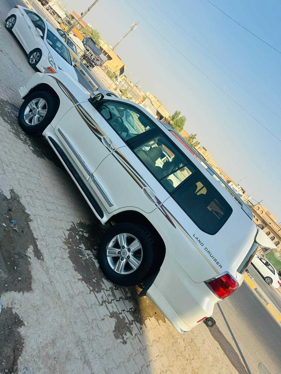 لاندكروز VXR • ٢٠١٣ • رقم بغداد