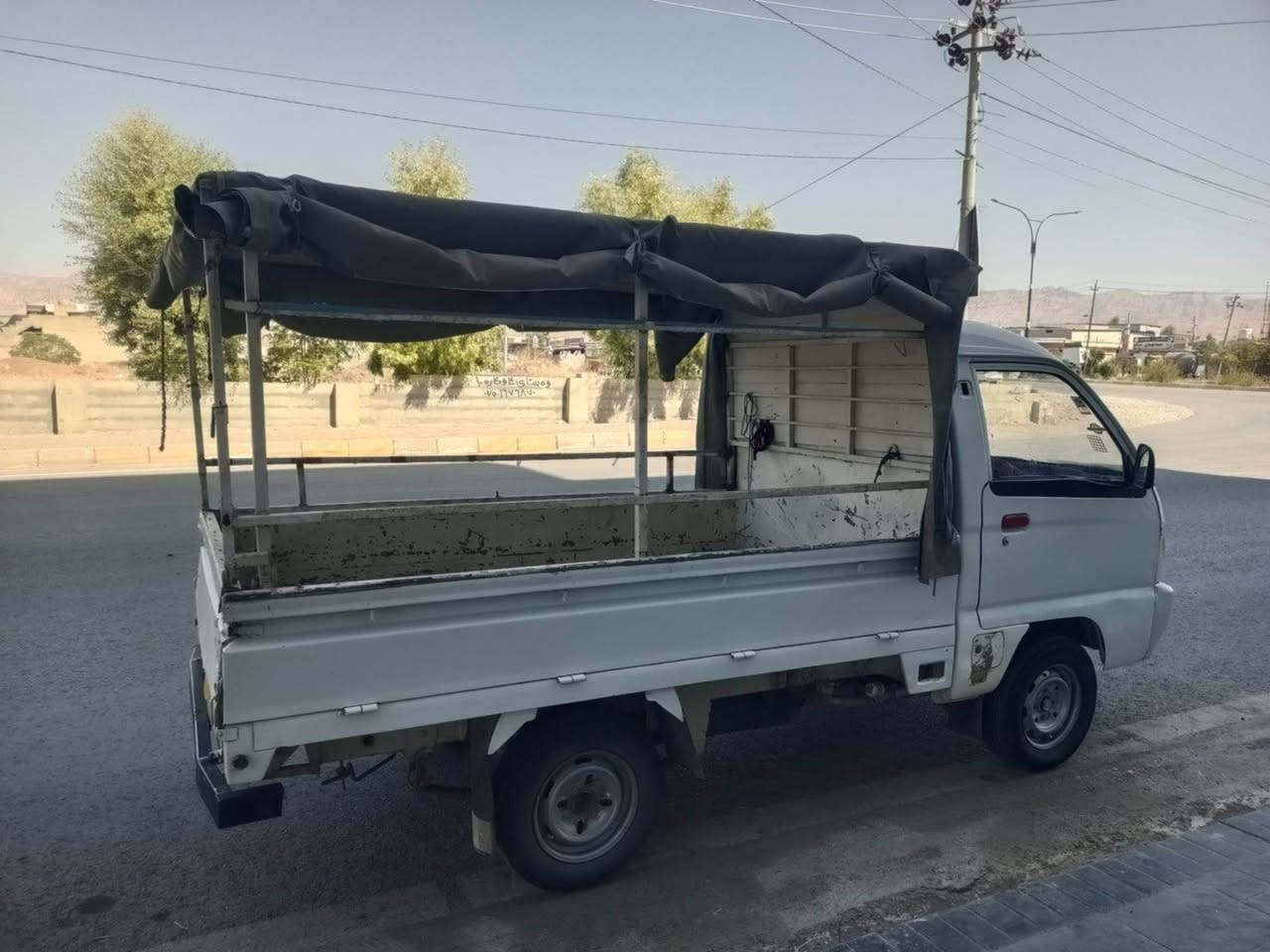 فاوبۆفرۆشتن گیرو مەکینە ئەکسل بەشەرت 2007مۆدێل شوێن حاجیاوە
مشته ري به س ته له فؤنكا 
ئه وه ش ره قه مي خاوه ني
*********** رانية, السليمانية
