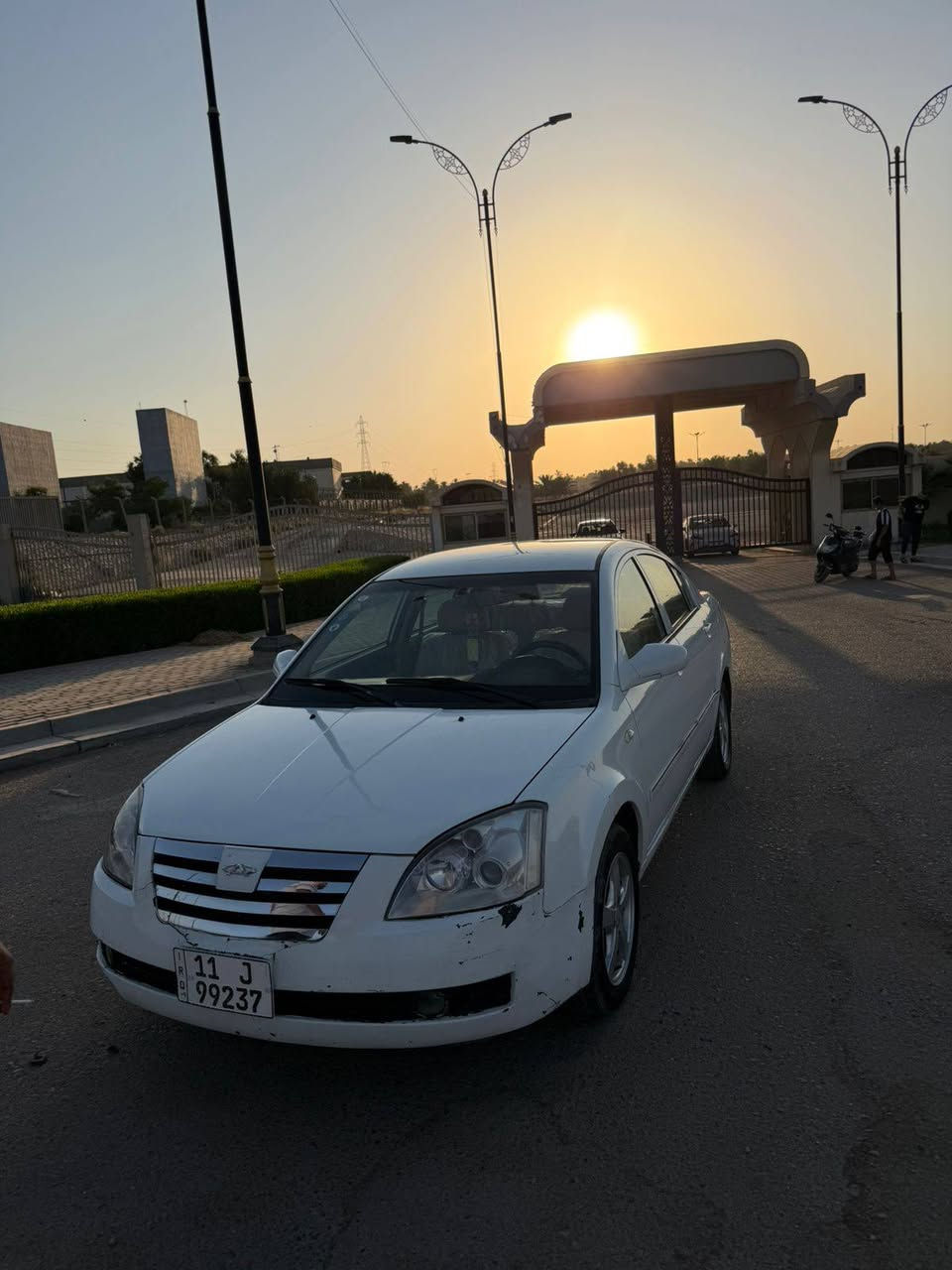 شيري A5 للبيع فقط بدون مراوس
وارد خليجي السعر 40 وبيها مجال قليل
كفاله من الصبغ والتبديل 
كير مكينه خير من الله 
سيارة بحاله الوكاله حته الطفايه مال شركه موجوده ودفتر الضمان ودفتر الشركه موجود 
ماشيه 96 الف حقيقي 
كلشي بيها شغال وبحاله جديده تبريد ثلج السيارة بدون جطلات كلها علبلاد 
مواصفات 
شاشه اندرويد لمس 
كامرة خلفيه 
حساس بك وينطيك المسافه
تحكم ستيرن 
قطعتين تبريد 
4 دسكلت 
لايتات زنون عالي ناصي
مري كهرباء 
سنتر لك الابواب 
مكينه 2000 
رقم وهزه جديده 
سنويه الحد 28باسمي
صدر امامي خلفي جديد 
السيارة مابيها كل نقص  
مكاني بغداد للاستفسار اتصل 
***********
