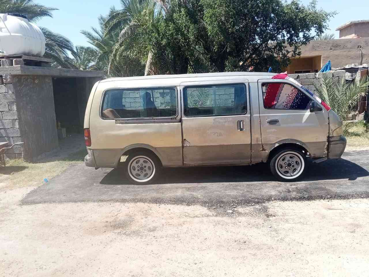سلام عليكم كيا بريجو للبيع موديل 97رقم ألماني سنويه لل28مكينه بيه بخار كير واكسن خير من الله شواصي 3نضيفات بس اليمنه معمر كشر سياره موضح بل صوره وداخل كدامك سعرها 38وبيه مجال للشراي اتصال وبيك خير وتدلل ***********
