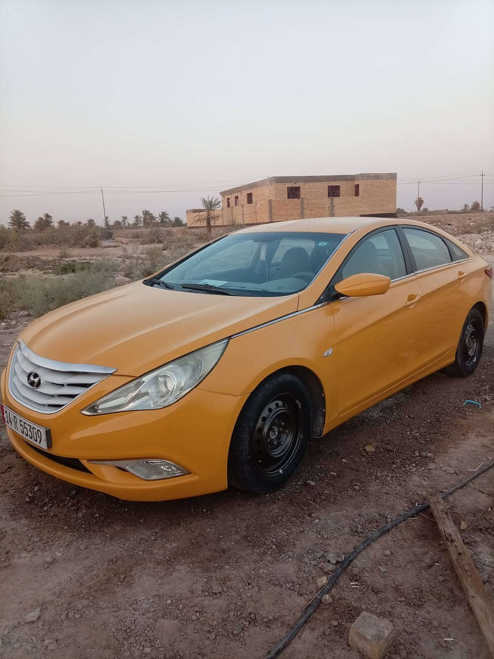 سلام عليكم*

سوناتا هونداي خليجي وارد كوري 2011 كفاله عامه من  
ضربه وتبديل مكينه 2000 كير مكينه بالكارتون تبريد  
وحداديه وتخم تاير بالجيس صبغه جديده حراري ليزرى  
رقم بصره انكليزي بأسمي هزه جديده وسنويه جديده  
والحسين سياره ماتخسر الف عليه

*مكان سماوة 
*السعر 95 $*  
  
***********
