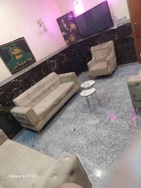قنفات 10 مقاعد للبيع مستعمل لون بيجي بسعر 350 الف  العنوان الحرية الاو...