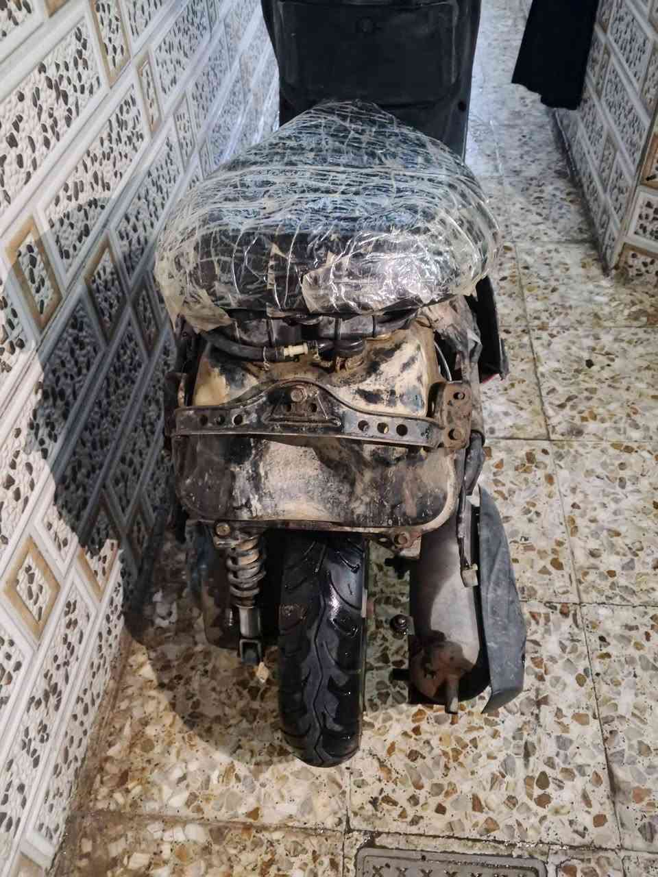 سلام عليكم فراشه للبيع مجفته مره وحده عايزه بس كفرات السعر 300 وبي مجال قليل
***********
