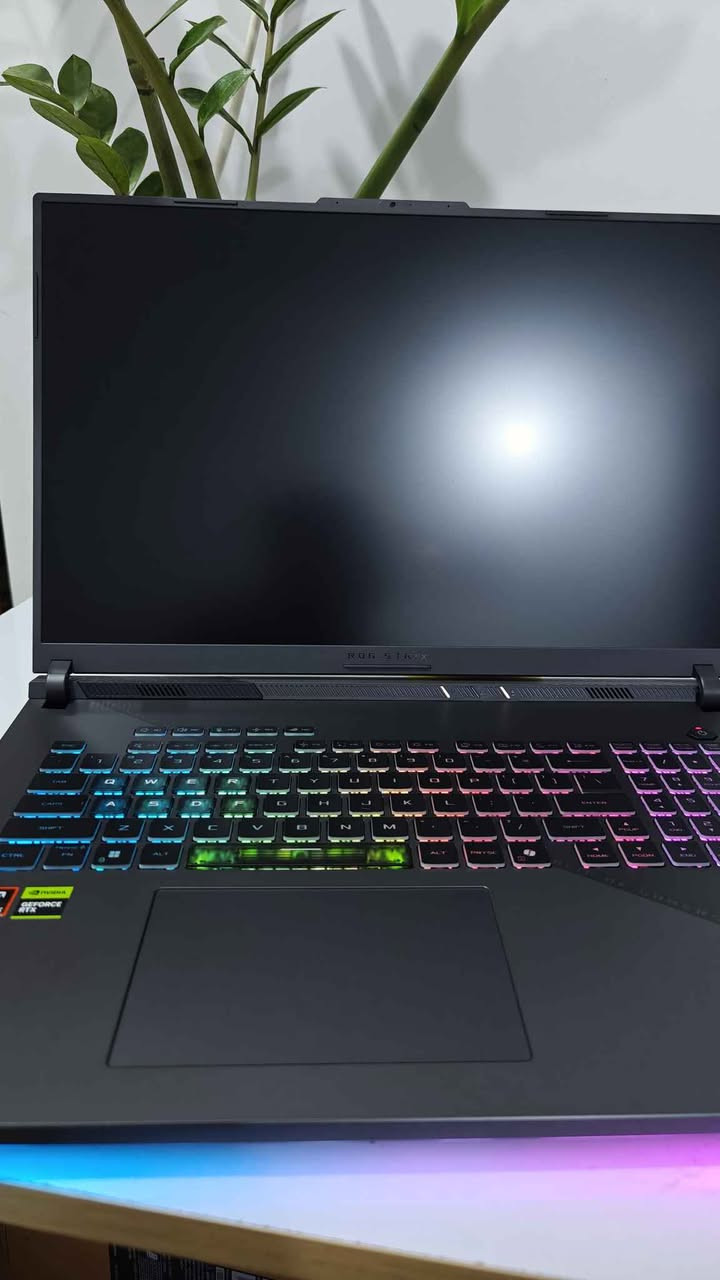 🚀 للبيع: وحش الألعاب والمونتاج ASUS ROG Strix G18 جديد مع بوكس !
جهاز خارق بشاشة عملاقة وأحدث المواصفات لتشغيل أقوى الألعاب والبرامج الهندسية بسلاسة تامة.
💡 المواصفات الرئيسية:

* المعالج: AMD Ryzen 9 9955HX (قوة معالجة جبارة)
* كرت الشاشة: NVIDIA RTX 5060 (8GB) لرسومات خيالية
* الشاشة: 18 بوصة بحواف نحيفة وتردد سريع جداً لعشاق الألعاب
* الذاكرة: رام 32 DDR5 فائقة السرعة
* التخزين: قرص 2TB NVMe SSD سريع جداً
* التبريد: نظام تبريد ذكي ومتقدم لجلسات اللعب الطويلة

✨ حالة الجهاز: جديد مفتوح للفحص فقط
💰 السعر المطلوب: ،2،500،000
📞 للتواصل والاستفسار : ***********

https://t.me/epic_store2 بغداد, العراق
