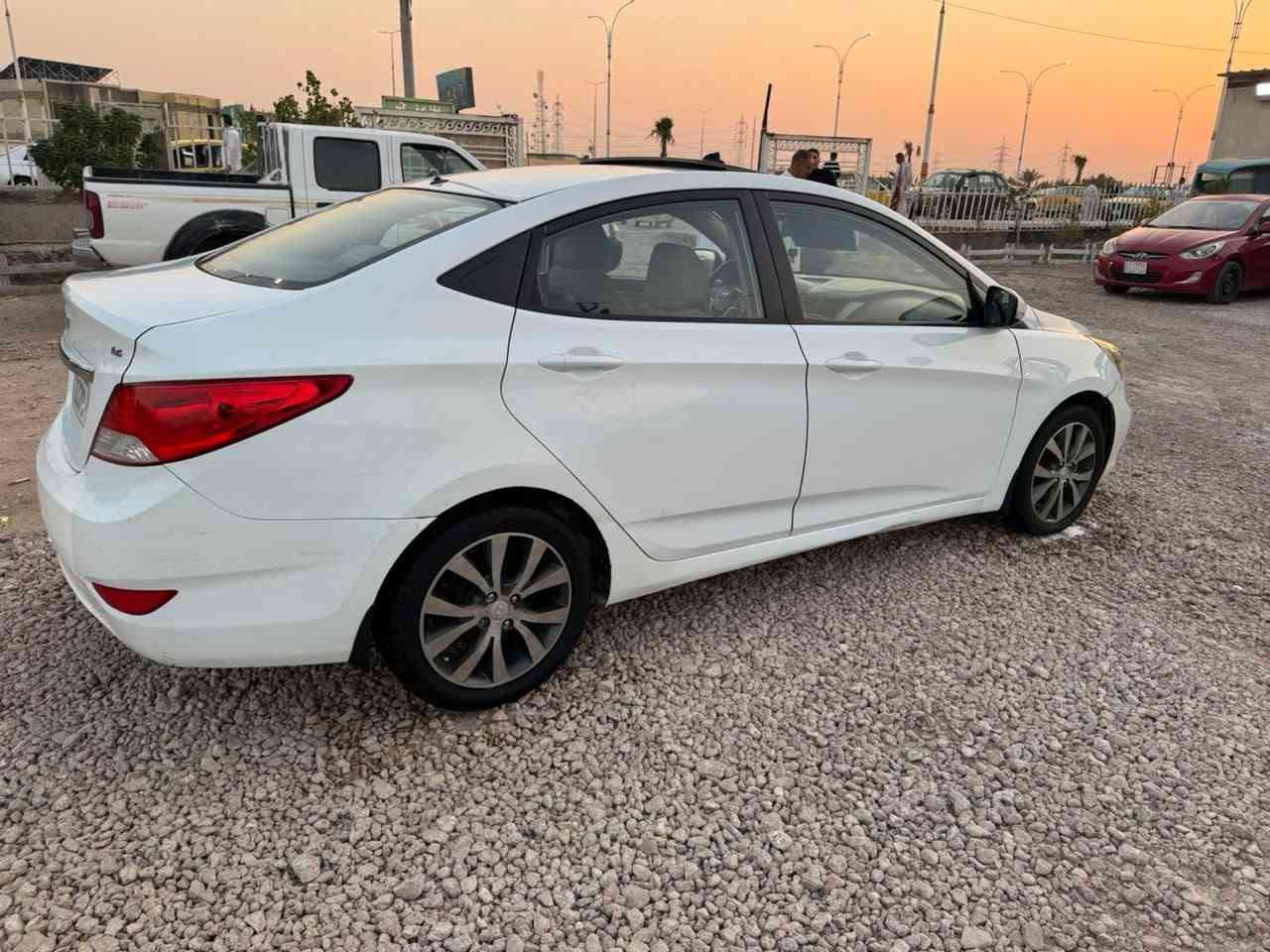 البيع اكسنت ٢٠١٥ خليجي فول موصفات
تبديل بنيد فقط والباقي مكفول سياره جاهزه من كلشي مكينه كير حداديه تخم تاير تبريد كله شرط رقم ذي قار بسمنا مشروع وطني مكان السياره السماوه المركز ***********
