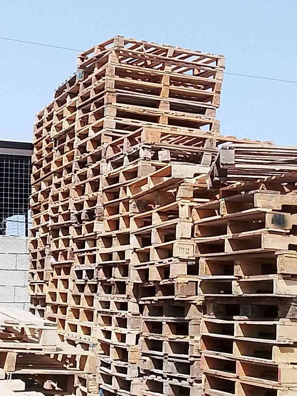 سلام عليكم يوجد اسكيب قياس متر في متروعشرين وكميات مفتوحه خير من الله  وبسعر مناسب عنوان العبيدي اتصال ***********//*********** //ملاحظه اكو واصل ومطروح وشرط السكيبه مستعمله مره وحده ونظيه جديده
