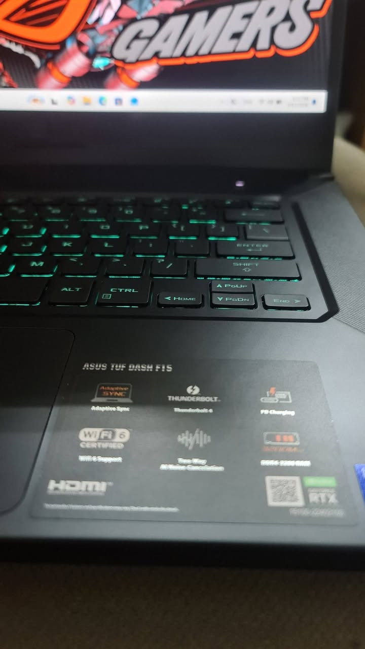 السلام عليكم 
لابتوب الكيمنك من ايسوس بالفئه الاحترافيه TUF F15
لابتوب نضافه جدا عاليه مضمون من العطل
بملاحضه بسيطه فقط
ياتي بالعتاد الاتي 

شاشه حجم 15.6 انش بمعدل تحديث 144HZ نقاوه الوان عاليه 100%SRGB LED
معالج احترافي 
انتل CORE I7 من الجيل الاحد عشر فئه H للاداء الثقيل 
كرت الشاشه احترافي من
انفيديا RTX 3060 سعه 6GB امتيازي 
رامات 16GB نوع DDR4 قابل التطور وهارد 512M.2 قابل للاضافه 
بطاريه ساعه ونصف عمل 
كيبورد عربي تفاعلي وصوت ستيريو من دولبي 
اكيد احترافي بكافه الاستخدامات الثقيله 
يوجد ملاحضه وهي : سطح الزر لحرف D متحرك من مكانه وتم لسقه ويعمل طبيعي بدون خلل
السعر ٨٤٥ الف فقط 
بغداد قرب البياع ويوجد توصيل ايضا 
اخذ سكرين للمنشور ودزه خاص حته اعرف اللابتوب الي تريده 
تواصل***********
