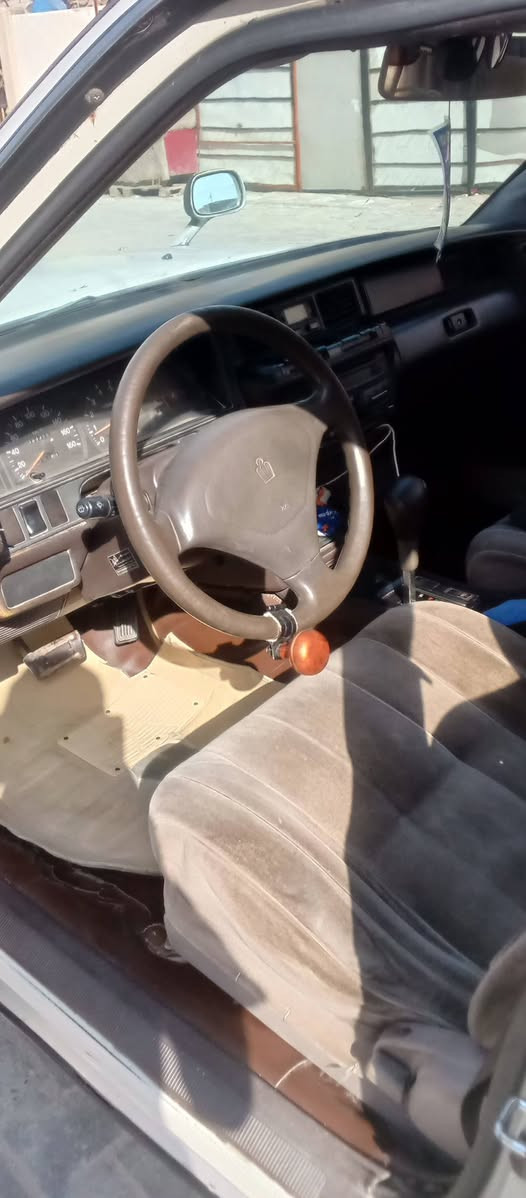 سلام عليكم ارنب كراون ستيشن موديل 93 رقم بغداد انكليزي بسمي سياره مال بيت  ما متعوبه. تبريد شغال مكينه بطه ديلكو هستوني شاده كير خير من الله   مكاني بغداد الحريه سعرهن 60 وبيه مجال بسيط. *********** واتساب فقط ملاحظه السياره بلاديه ولبنيد بي جراد موضح
