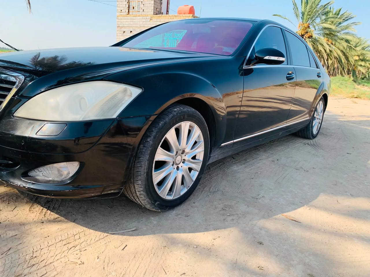 السلام عليكم مارسدس بنز s550 وارد يابان بيه دور جاملغ الخلفي صبغ بصيط الباقي كفاله فول واحد على واحد كلشي بيه شغال. مواصفات بعى معروفه الباب الطويل او شفط  وكلشي باين بلصور اي استفسار  *********** 
سعر سياره 190 بي مجال بصيط سياره ترقيم جديد قرار 102 بعده بريحت الشركه.
