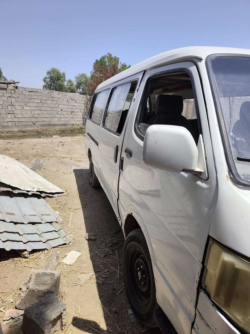 فتون موديل8رقم بغداد احمر سنويه عاج مطلوب هيه ومرور تقريبا 600ابيع بدون اتكفل سرقه وعشاير السعر17وبيه مجال مراوس حسب القناعه ***********
