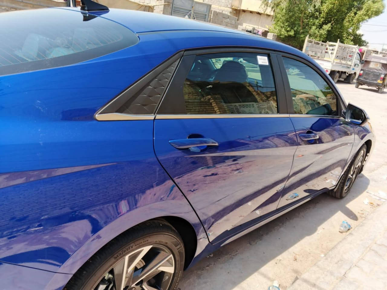 السلام عليكم للبيع النترا موديل 24 وارد امريكي السياره فقط بنيد بدون  تبديل فقط بارد بدون صبغ ماشيه 47الف فووول مواصفاته 1/1 5كامرات داخل ابيض ملكي كشن كهرباء السعر 170 وبيه مجال رقم الهاتف ***********
