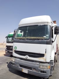 رينو • موديل ٢٠٠٢ • مربوطة براد