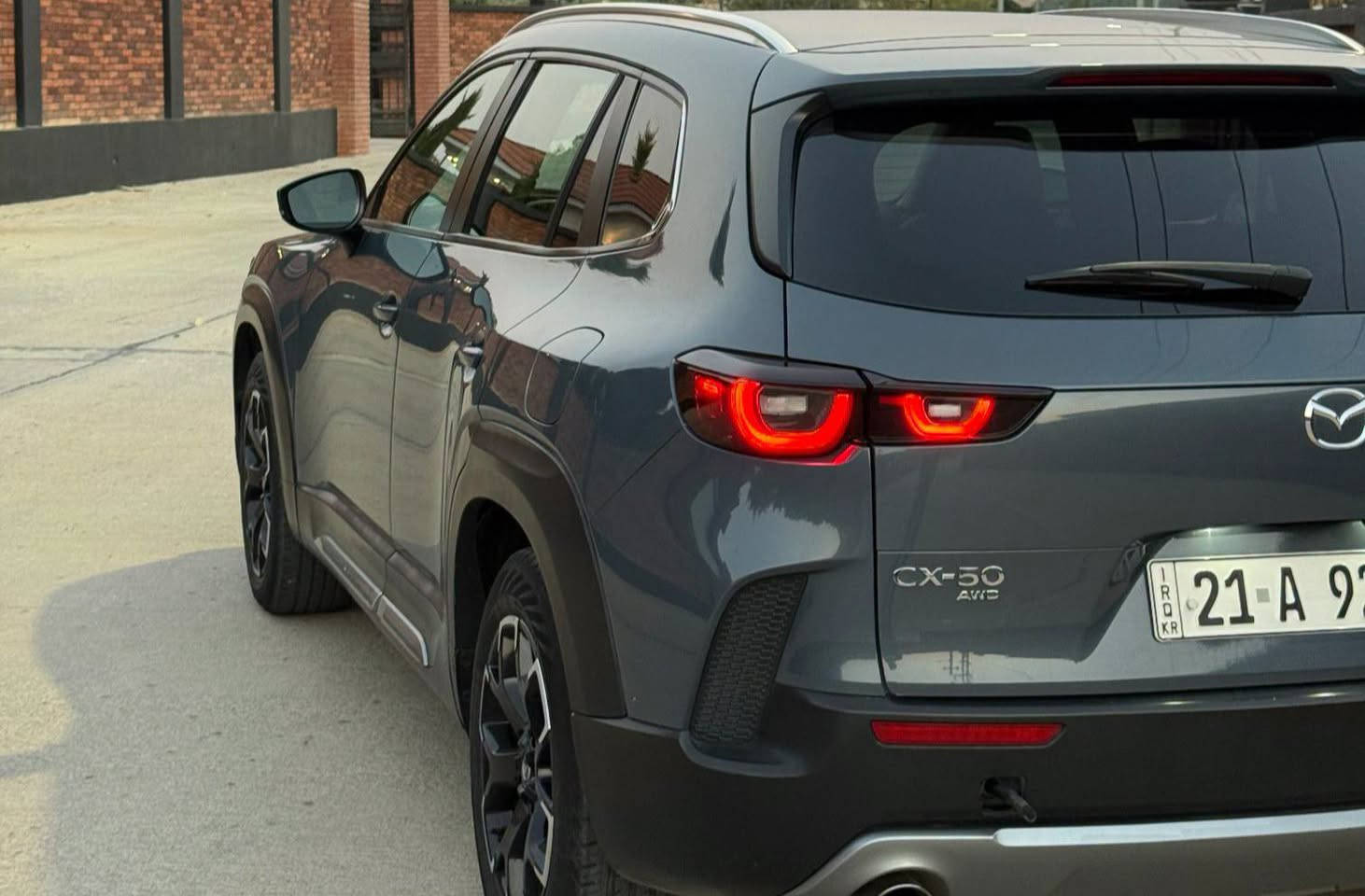مازدا CX-50 2023
مواسەفات 2.5 Turbo Meridian
گێڕ و مەکینە بەشەرت
68 هەزار مایل ڕۆشتووە
مواسەفات:
پانۆراما
ڕادار
کامێرا
لایت زینۆن و LED
دەستەک بەصمە
بەصمە
برێکی بەصمە
کوشنی جلد
کوشنی هیتەر
کوشنی کارەبا
کوشنی میمۆری
سوکان ڤۆلیۆم
سوکان تەلەفون
شاشە
Apple CarPlay
گێچی ئەلیکترۆنی
SPORT
خەتی جادە
تحدیدی خێرایی
ئاوێنەی ئیشارەت
دەبل ئەکسل AWD
و زۆر مواسەفاتی تر

سعر: لە کۆمێنت داوابکە ڕاستەخۆ بۆت دیت 📩

بۆیاخ: 2 پارچە و پەڵەیەک
پێش و دوا کەپسن
ئێرباگی دەرگای لای سەکنی تەقیوە و دانراوەتەوە، بەڵام سیستەمەکە نەکراوە
سەیارەکە پاک و جوانە و هەموو شتێک بەشەرتە
شوێن: بازیان

ژمارەی خاوەنی
***********
