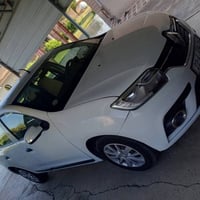 رينو سنمبول • ٢٠٢٠ • ضرر يمين