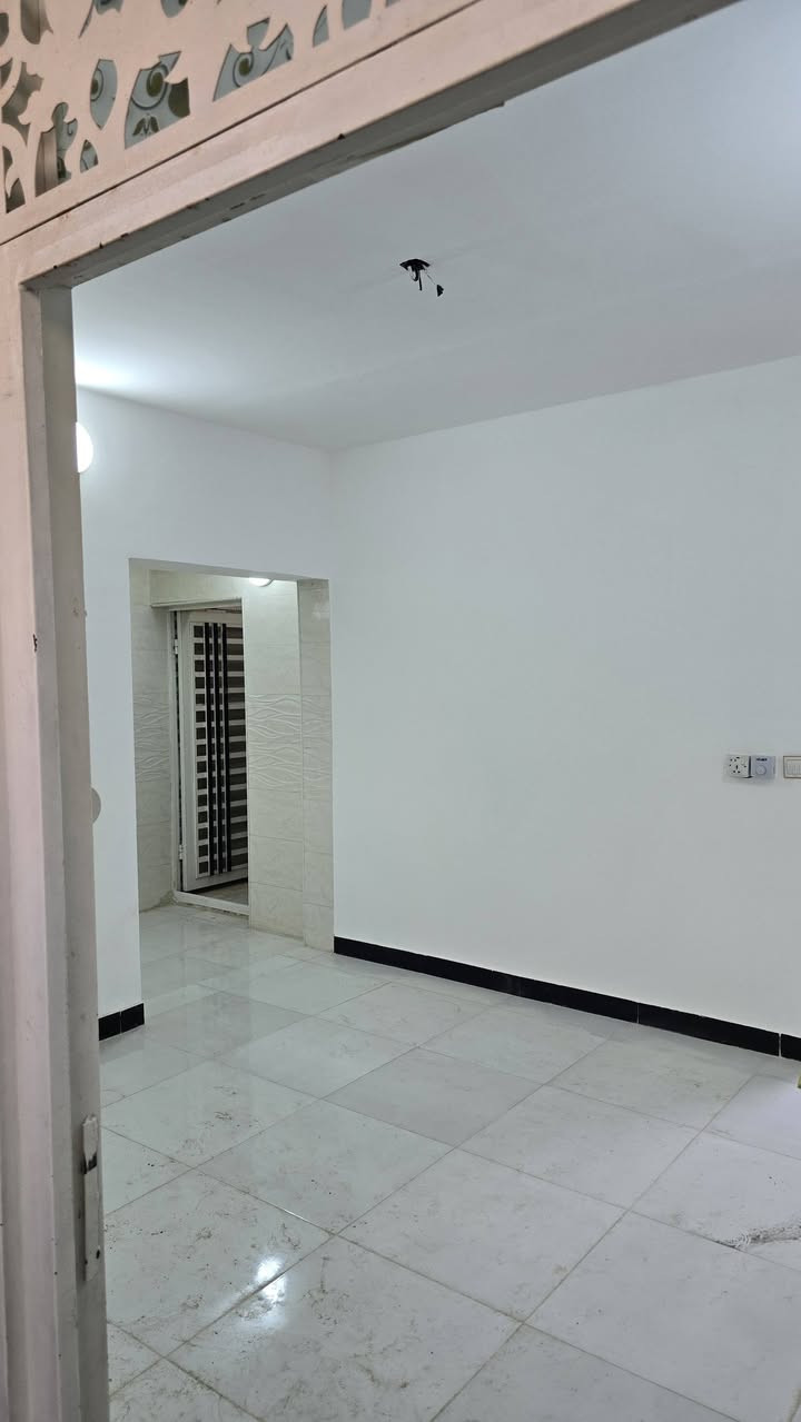 دارللبيع طابق واحد مربع م،120متر دور الهندية غرف نوم 2 مطبخ صحيات عدد 2 استقبال السعر بيع 130بي مجال اتصال بالمكتب اوخاص واتساب موجود ***********ابومنتظر
