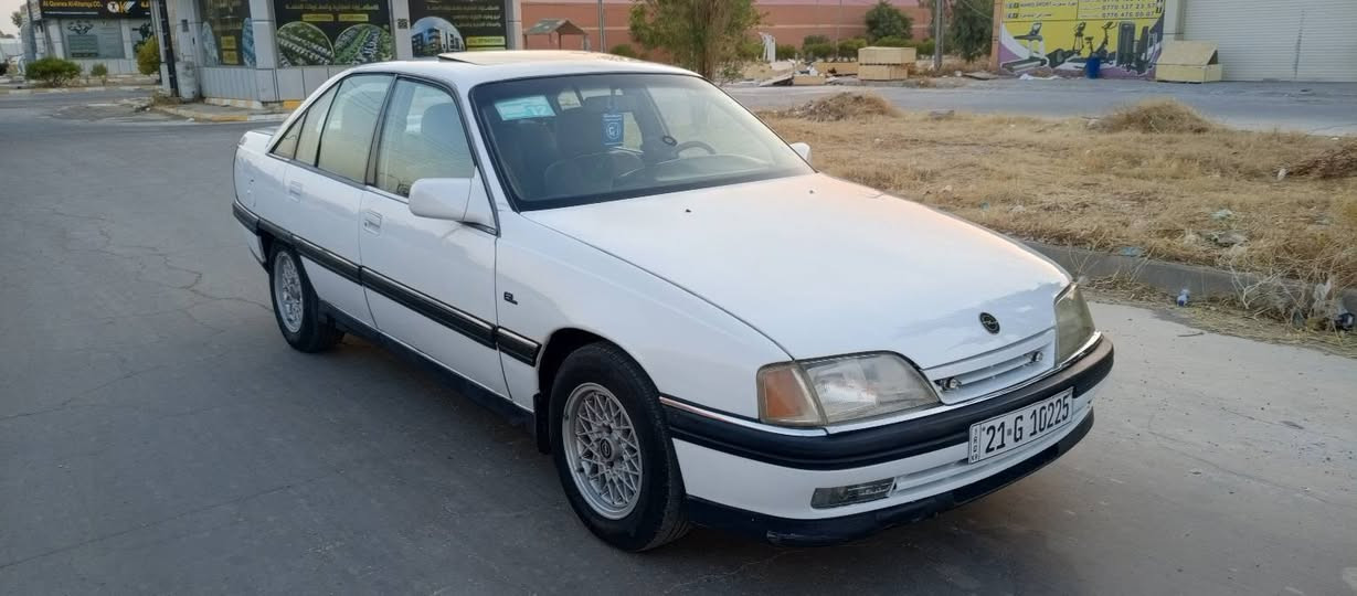 اوبل اوميكا موديل 92 رقم سليمانية وكالة عامة بإسمنا شرط التحويل رقم وسنوية جديد لغاية 2030 بدون حادث فقط ثلاثة قطع صبغ بدون دواخل ويل كروم بلادي كير ومحرك بطة 2500 شرط ديلكو سقف سلايت كهربائي السعر 43 مكان السيارة داخل كركوك للاستفسار ***********@
