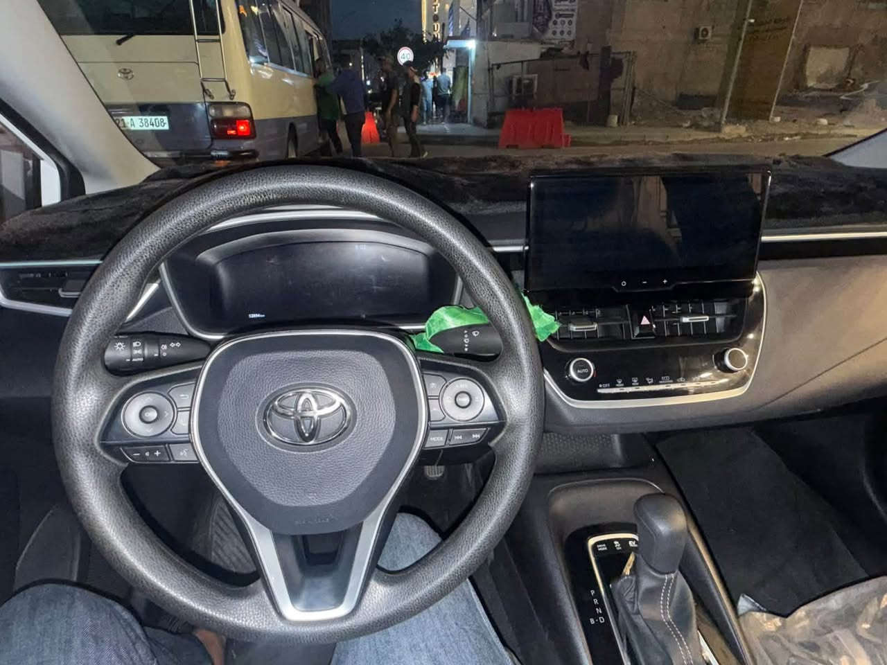السلام عليكم
كورلا هايبرد موديل 2025 شكل الامريكي البيع
فول موصفات ماعده الكرسي مو كهرباء 
ماشيه 12 الف وقابله الزياده اخت الزيرو 
وبيه طخه خفيه ب جاملغ الخلفي 
ورصعتين 
***********  
مكان :الكراده ساحه كهرمانه 
السعر 154
