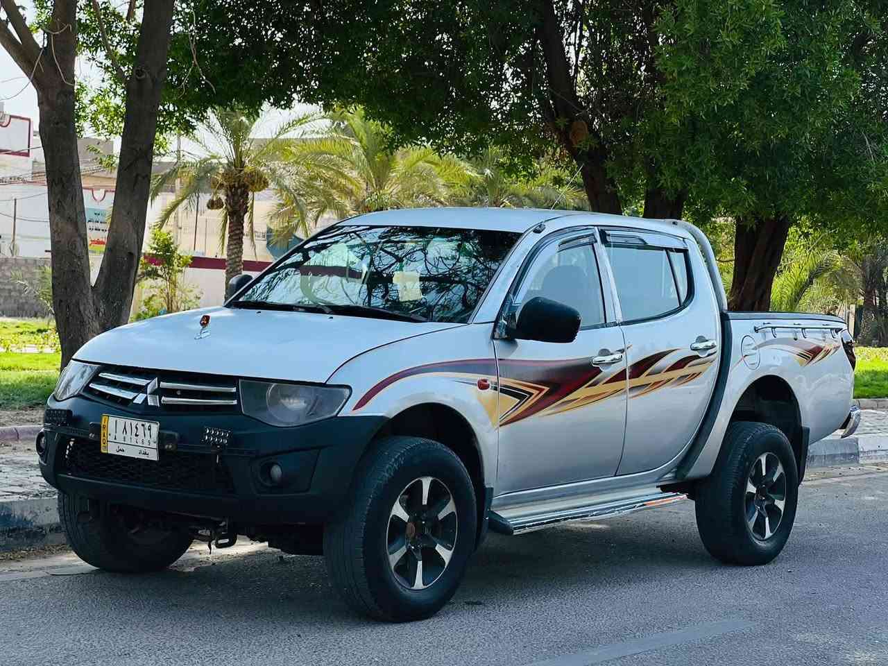 بيكم مستبوشي فورويل مديل 2008 سعر 80 وبيه مجال للاستفسار الاتصال *********** مكفوله من صبغ وضربه وتبديل مواصفاته فورويل مري كهربائي شاشه يباد كامره جام كهربائي  كشنات جلد سنتر لوك  مكينه كاز  مكينه وكير مكفولات  حداديه جديدهه تخم تاير جديد تبريد شغال ثلج رقم  بغداد  سنويه 2028  مشروع وطني سياره جديده وجاهزه وأي نقص مابيهه مكان سياره كربلاء.
