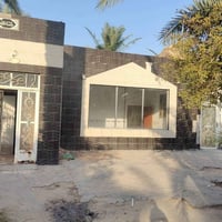بيت للاجار المساحه 250م المكان علوة الفحل قرب مشروع الماء للاستفسار 07...