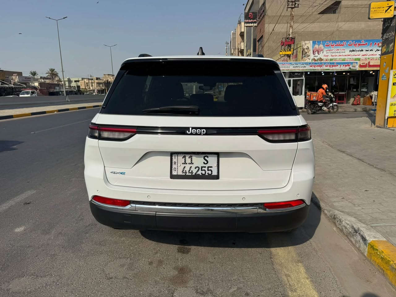 جيب موديل 24 فول لفول 1/1 بلكن مكينه 2000 تيربو رقم بغداد باسمي صور الحادث والسونر بالمنشور للاستفسار *********** مكانها بغداد
