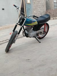 مطور • ٢٥٠ • قفل