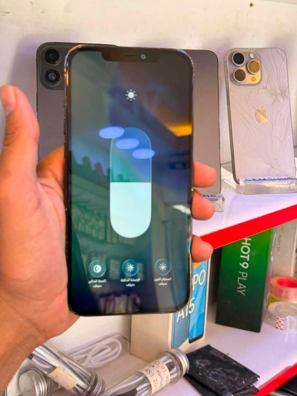 السلام عليكم 🫡 
للبيع iPhone 12 pro max 
ذاكرا 256 
بطاريه مبدله اصليه مستعمله 

نموذج M شرق اوسط ماستر 
نضافه 85% لون ازرك 
الجهاز كله شغال  مبدل شاشه نوعيه اصليه حلوه لا شكل ولا شمر  فيس ايدي متوقف صوت اتصال انترنيت كامرات كله شغال السعر  ٣٠٠ الف مكاني بغداد مدينه الصدر رقمي***********

