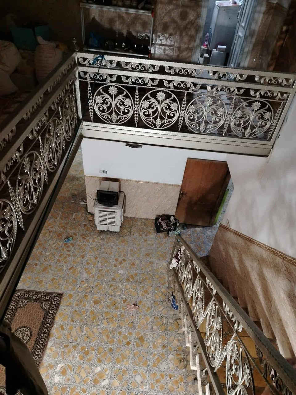 🏠 #دار #للبيع #للبيع | 

📍 الموقع: العسكري
 
📐 المساحة:( 200 ) م²

🏗️ التفاصيل: طابق ونص/ 3 غرف نوم 

💰 السعر: [$$]

📞 للاستفسار : ***********
     اتصال او واتساب 

📌 مكتب باب الدار للعقارات 📌
 النجف الاشرف/تقاطع الهندية
