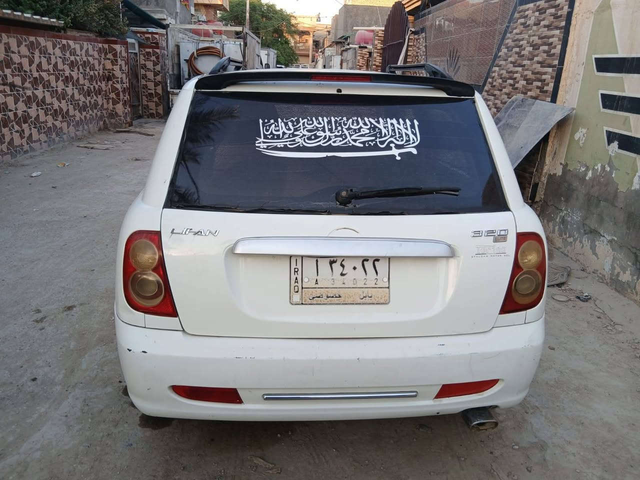 ليفان 320 بابل م13 حلوه وجاهزه السعر 25 الشراي يتصل *********** عنوان حله نادر
