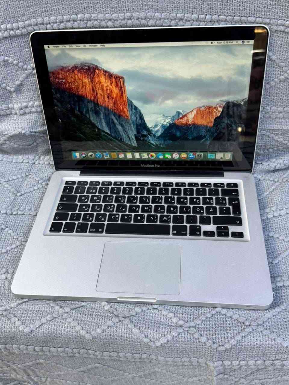 ماك بوك برو 
كور اي 5 
Ram 8g 
320g hard 
حجم 13 
السعر 200 الف 
مكاني بغداد البياع حي التراث 
رقمي ***********
