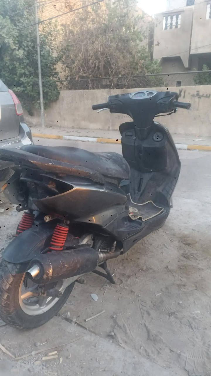 ا سلام عليكم دراجه سكنس نثيه امراوس تجفيت جديدكلشي جديد من ناحيه المكينه كهربائيات شغاله عوزها كابريتر   غراضها المموجوده بيها مضمومات اول فتحا الها مكاني بغداد الحسينيه مال راشديه رقمي وتساب فقط ***********
